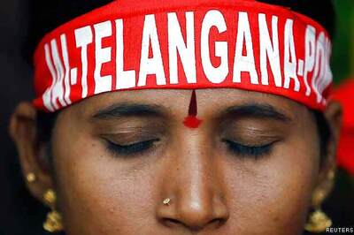 Telangana: Protestors block Hyderabad-Bangalore highway