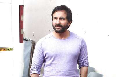 It's Beyond Me to Bribe Indian Govt: Saif Ali Khan Slams Troll for Saying He 'Bought' Padma Shri