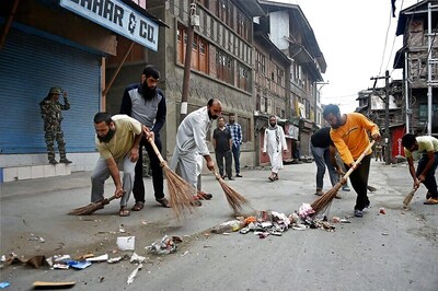 One More Dead, Curfew Continues in Many Parts of Kashmir