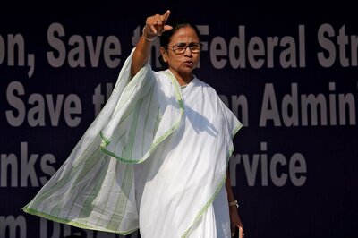 Mamata Urges Opposition Parties Not to Indulge in Politics Over Food Grain Distribution