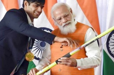 Lovlina's Gloves Fetch Rs 10 Cr, Neeraj Chopra's Javelin Crosses Rs 5 Cr at e-Auction of PM Modi's Mementos