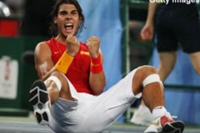 Nadal takes on Chile's Gonzalez in singles final
