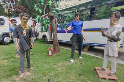 Life-Size Statue of Sonu Sood Erected at Durga Puja Pandal, Actor Calls it His 'Biggest Award Ever'