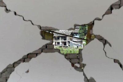 Strong 6.3 Quake Strikes off Coast of Pakistan: US Monitors