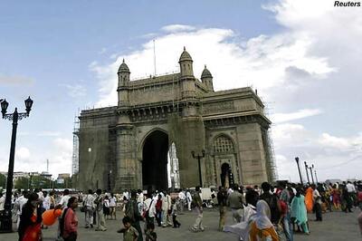 Mumbai: Gateway of India to be illuminated every evening from today