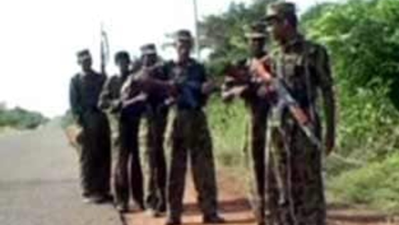 International calls to end Lanka fightings grow