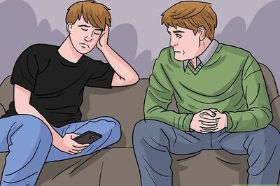 How to Deal with Catching Your Teen Sexting