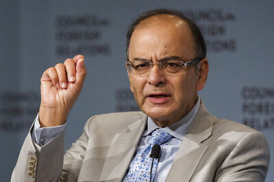 Will Congress Remain a Party Crowding Around a Family, Asks Jaitley