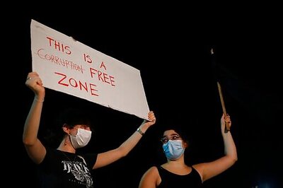 Israeli PM's Wife May Have Violated Lockdown With Haircut