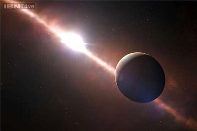 Water vapour found in distant planet's atmosphere