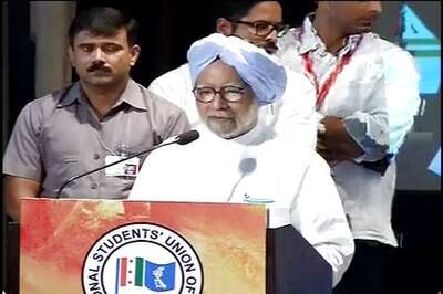 Manmohan Singh says he didn't use PM office to enrich himself or his family, adds democracy under threat