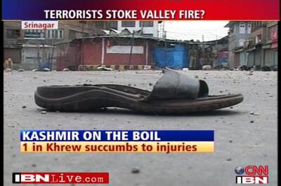 India must 'exercise restraint' in Kashmir: Pak