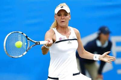 Top-seeded Radwanska loses to US qualifier Hampton