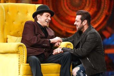 Salman Khan Kneels At Dharmendra's Feet To Wish Him A Happy Birthday; See Viral Photo