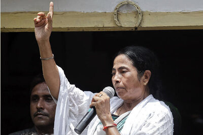 Intellectuals protest against Mamata government