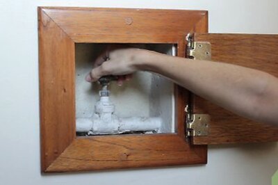 How to Replace Shower Knobs