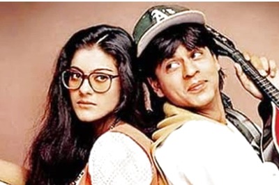 Shah Rukh Khan Birthday: WATCH 10 Romantic Songs of the Actor That Will Make You Fall in Love With Him All Over Again