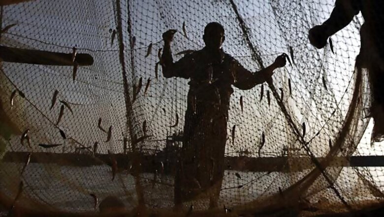 38 Indian fishermen arrested by Sri Lankan Navy