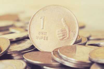 Rupee Settles at All-time Low of 78.33 Against US Dollar