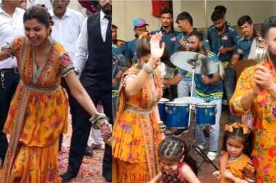 Shilpa Shetty-Raj Kundra Dance To The Beats Of Dhol At Ganpati Visarjan, Daughter Samisha Joins Them | Watch