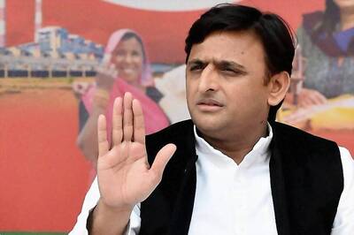 UP Guv Seeks Action Over Damage to Bungalow Vacated by Akhilesh Yadav