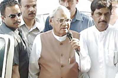 Atal says BJP supports Mahajans