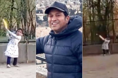 WATCH: Sachin Tendulkar All Smiles After Watching Sopore Girl Smashing Bowlers All Around