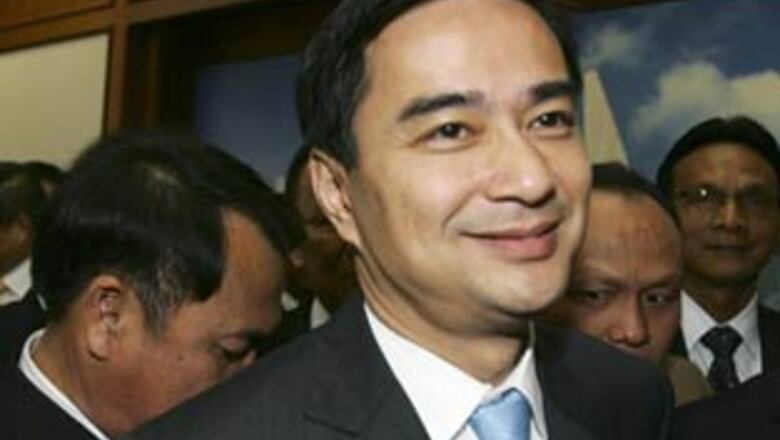 New Thai PM gets bundle of troubles in office