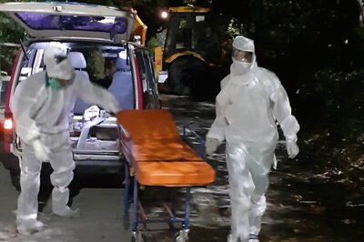 No Ambulance Available after Man's Father Passed Away Due to Covid-19 in Maharashtra