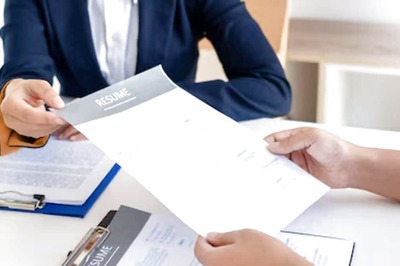 India's Services Sector Activity Hits 10-Month Low in September 2024: PMI