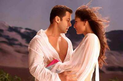 'Heroine' Kareena: B'wood incomplete without Salman