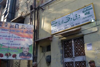 'Details from WhatsApp University': In JPC Meeting on Waqf Bill, Opposition MPs Rebuke Govt Officials