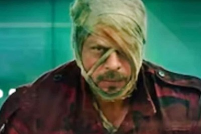 SRK Fans Celebrate King's Iconic Bollywood Dialogues After 'Jawan' Rules Hearts Across India