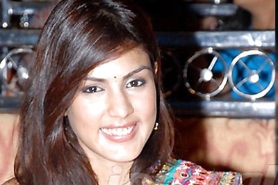 Telugu actress Rhea ready for item numbers