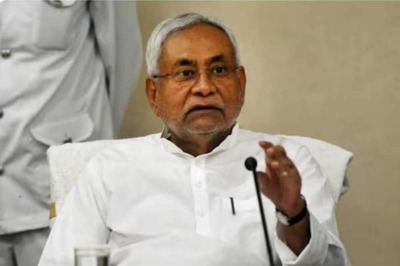 Out for a Walk, Nitish Kumar Jumps Onto Footpath to 'Save Himself' as 2 Bikers Enter Convoy