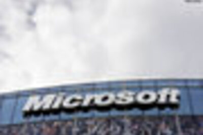 Microsoft talks up tablets, shows off new phones