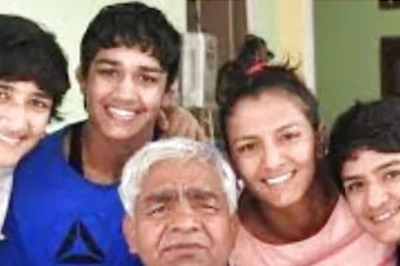 Rift in Haryana's Famous Wrestler Family: The Political Divide Among Phogat Cousins