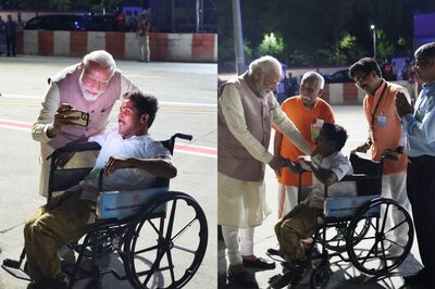 PM Modi Clicks 'Special Selfie' with BJP Worker from TN's Erode, Praises His 'Inspiring' Life Journey