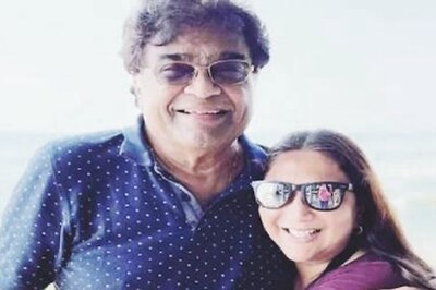 Nivedita Saraf's Romantic Clip With Husband Ashok Shows Why They're 'Forever Favourites'