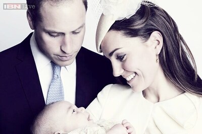 Perfect! Kate and William release the family's first official photo