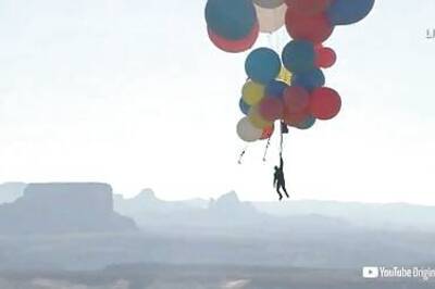 David Blaine Pulls Off High Flying Balloon 'Ascension' Stunt