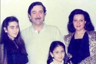 Kareena-Karisma Kapoor's Latest Photo Will Remind You of Your Childhood