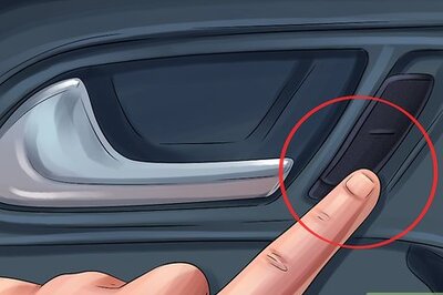 How to Travel Safely with Your Dog in the Car