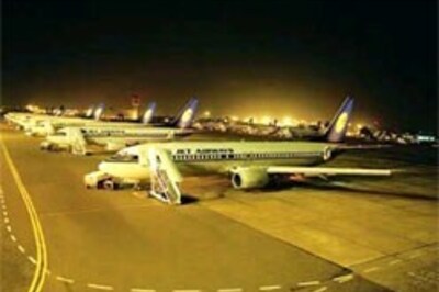 Jet launches direct flights to Singapore