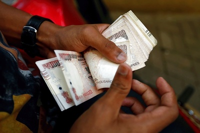 Cash Crunch: Yes Bank SIMsePAY Enables Cashless Transactions Without Smartphone or Internet