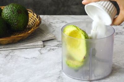 How to Make Avocado Juice