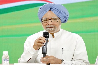Manmohan's 'Most Liberal' Approach on Citizenship: BJP Fishes Out a 2003 Video to Target Cong over CAA