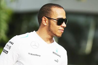 Lewis Hamilton grabs pole position at Chinese Grand Prix