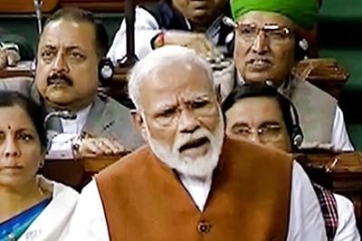 PM Modi Takes Swipe After Mamata's Show of Support for Akhilesh; Reaches Out to Muslim Women