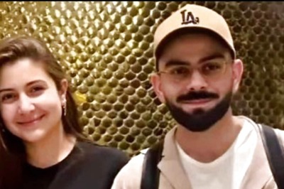 Anushka Sharma Glows, Holds Virat Close In UNSEEN Photo As They Left For T20 World Cup | See Here